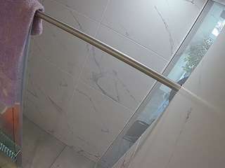 voyeurcam-casa-salsa-bathroom-9