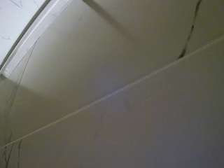 voyeurcam-casa-salsa-bathroom-9