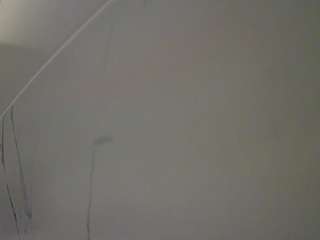 voyeurcam-casa-salsa-bathroom-9