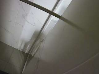 voyeurcam-casa-salsa-bathroom-9
