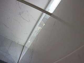 voyeurcam-casa-salsa-bathroom-9