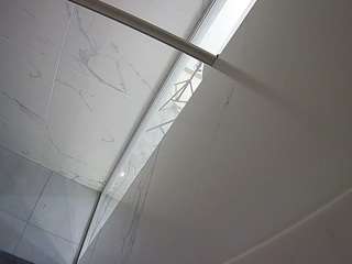 voyeurcam-casa-salsa-bathroom-9