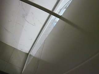 voyeurcam-casa-salsa-bathroom-9
