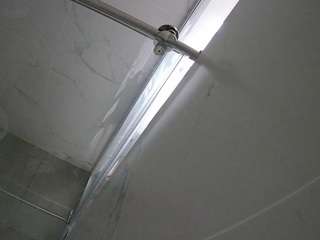voyeurcam-casa-salsa-bathroom-9 camsoda