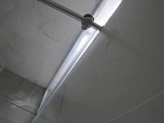 voyeurcam-casa-salsa-bathroom-9
