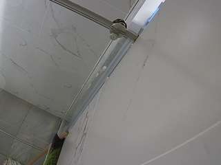 voyeurcam-casa-salsa-bathroom-9