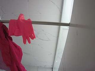 voyeurcam-casa-salsa-bathroom-9