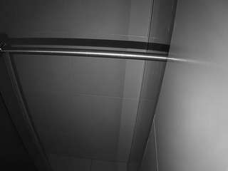 voyeurcam-casa-salsa-bathroom-9