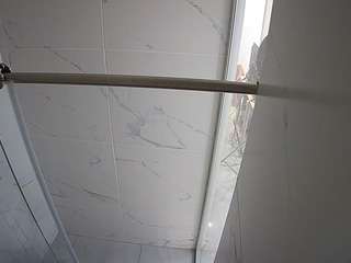 voyeurcam-casa-salsa-bathroom-9