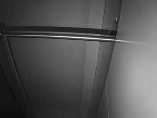 voyeurcam-casa-salsa-bathroom-9