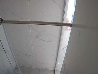 voyeurcam-casa-salsa-bathroom-9