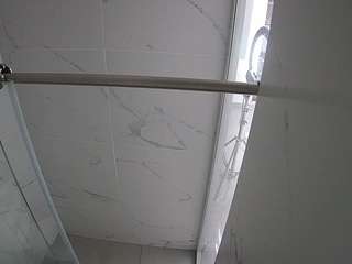 voyeurcam-casa-salsa-bathroom-9