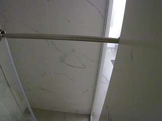 voyeurcam-casa-salsa-bathroom-9