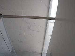 voyeurcam-casa-salsa-bathroom-9