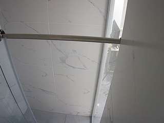 voyeurcam-casa-salsa-bathroom-9