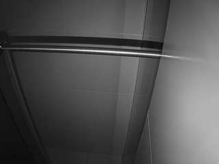 voyeurcam-casa-salsa-bathroom-9