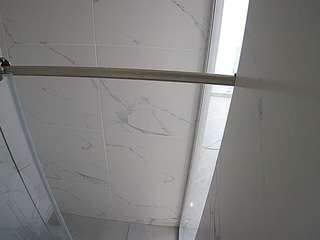 voyeurcam-casa-salsa-bathroom-9