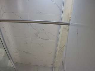 voyeurcam-casa-salsa-bathroom-9