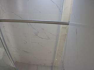 voyeurcam-casa-salsa-bathroom-9