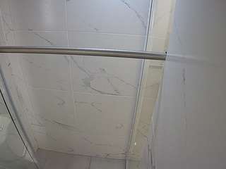 voyeurcam-casa-salsa-bathroom-9
