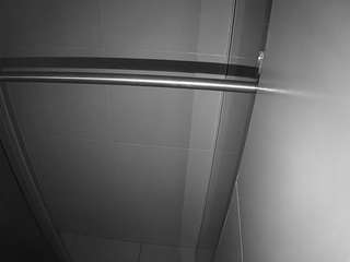 voyeurcam-casa-salsa-bathroom-9