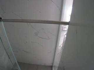 voyeurcam-casa-salsa-bathroom-9