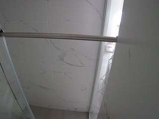 voyeurcam-casa-salsa-bathroom-9