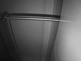 voyeurcam-casa-salsa-bathroom-9