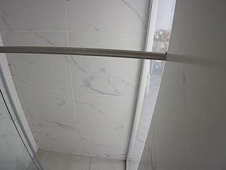 voyeurcam-casa-salsa-bathroom-9