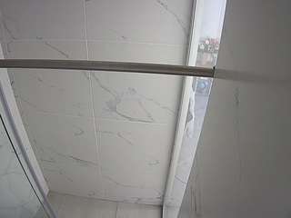 voyeurcam-casa-salsa-bathroom-9