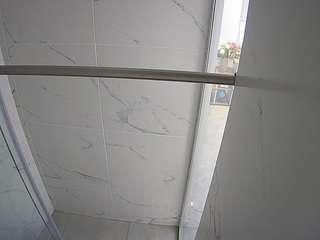 voyeurcam-casa-salsa-bathroom-9