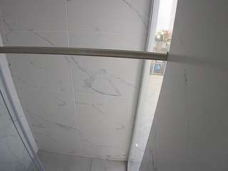 voyeurcam-casa-salsa-bathroom-9