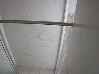 voyeurcam-casa-salsa-bathroom-9