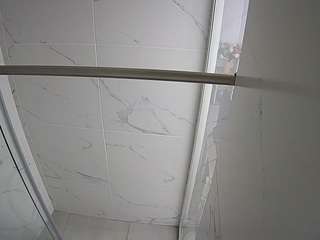 voyeurcam-casa-salsa-bathroom-9