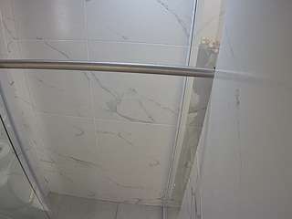 voyeurcam-casa-salsa-bathroom-9