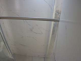 voyeurcam-casa-salsa-bathroom-9