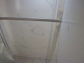 voyeurcam-casa-salsa-bathroom-9