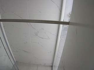 voyeurcam-casa-salsa-bathroom-9