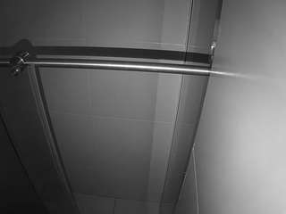 voyeurcam-casa-salsa-bathroom-9