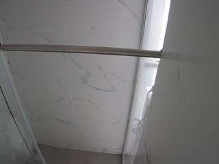 voyeurcam-casa-salsa-bathroom-9