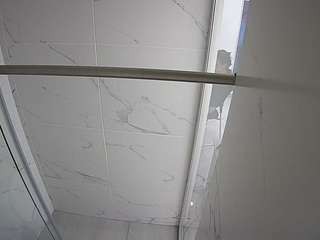 voyeurcam-casa-salsa-bathroom-9