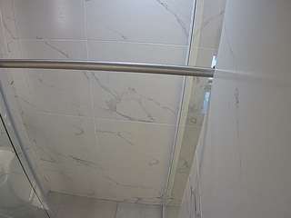 voyeurcam-casa-salsa-bathroom-9