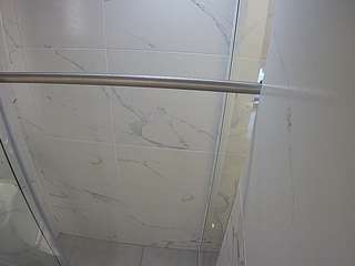 voyeurcam-casa-salsa-bathroom-9