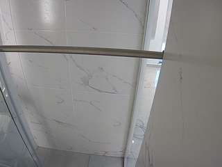 voyeurcam-casa-salsa-bathroom-9