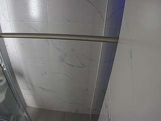 voyeurcam-casa-salsa-bathroom-9
