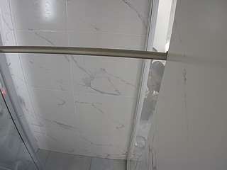 voyeurcam-casa-salsa-bathroom-9