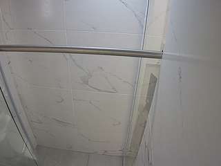 voyeurcam-casa-salsa-bathroom-9