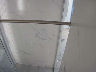 voyeurcam-casa-salsa-bathroom-9