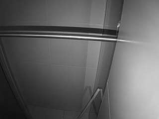 voyeurcam-casa-salsa-bathroom-9