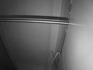 voyeurcam-casa-salsa-bathroom-9